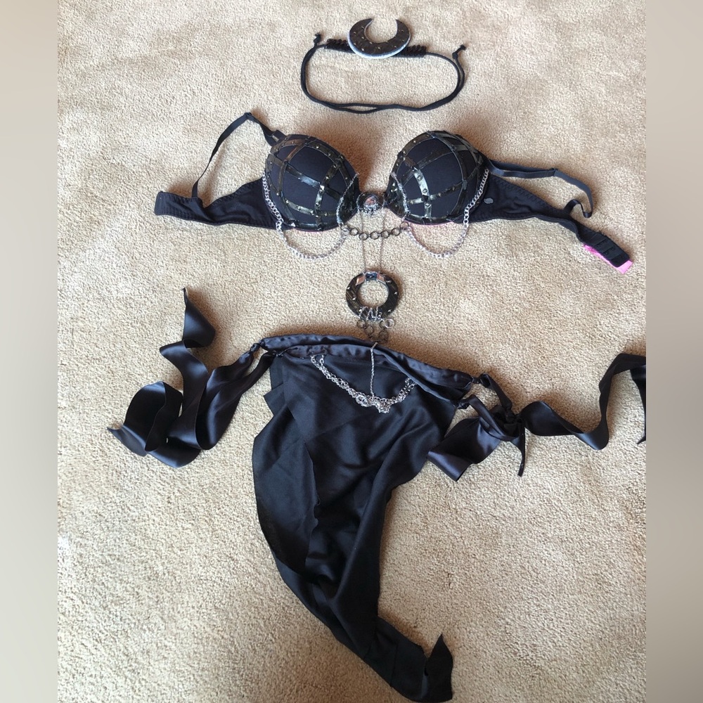 Enchantress from Suicide Squad